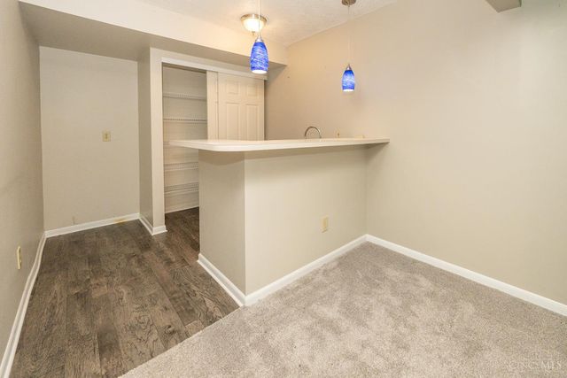 5905 Castlewood Crossing, Miami Twp, OH 45150