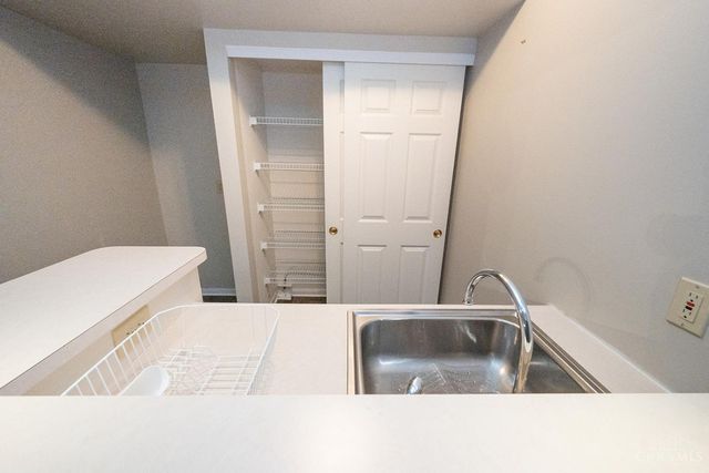 5905 Castlewood Crossing, Miami Twp, OH 45150