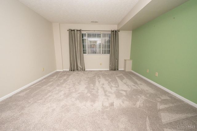 5905 Castlewood Crossing, Miami Twp, OH 45150