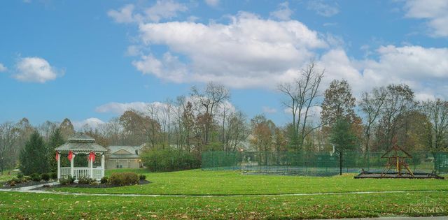 5905 Castlewood Crossing, Miami Twp, OH 45150