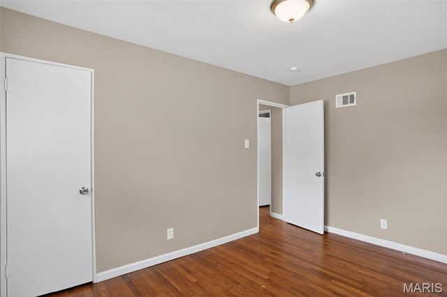 253 Elmdale Drive, Ferguson, MO 63135