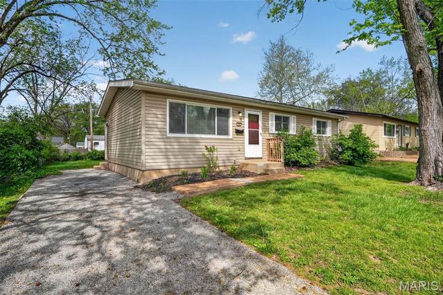 253 Elmdale Drive, Ferguson, MO 63135