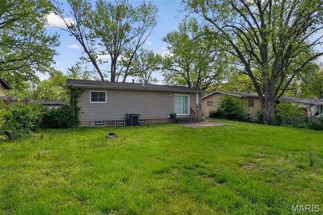 253 Elmdale Drive, Ferguson, MO 63135