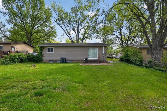 253 Elmdale Drive, Ferguson, MO 63135