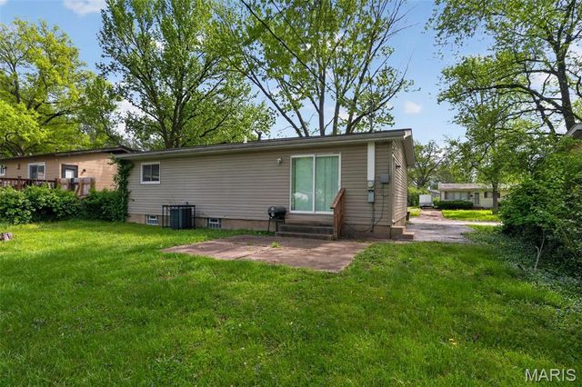253 Elmdale Drive, Ferguson, MO 63135