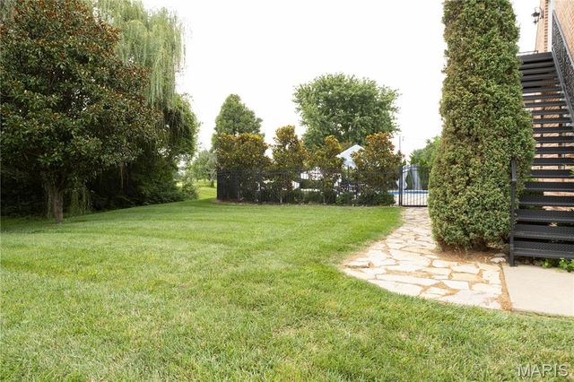 513 Niblick Drive, Caseyville, IL 62232