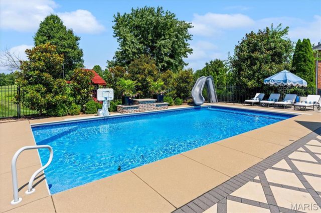 513 Niblick Drive, Caseyville, IL 62232