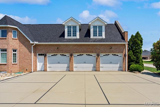 513 Niblick Drive, Caseyville, IL 62232