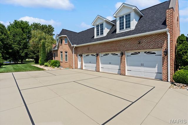 513 Niblick Drive, Caseyville, IL 62232