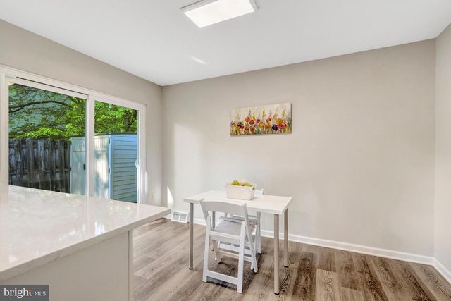 8909 VICTORIA RD, Springfield, VA 22151