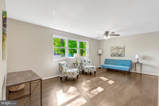 8909 VICTORIA RD, Springfield, VA 22151