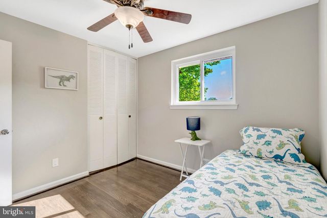 8909 VICTORIA RD, Springfield, VA 22151