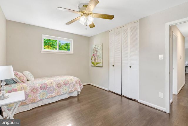 8909 VICTORIA RD, Springfield, VA 22151
