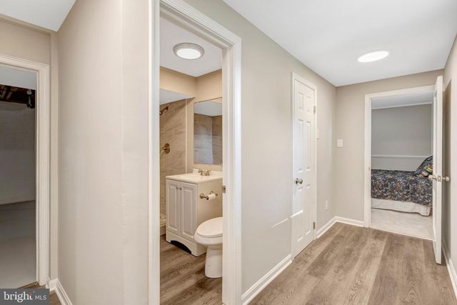 8909 VICTORIA RD, Springfield, VA 22151