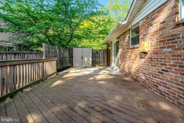 8909 VICTORIA RD, Springfield, VA 22151