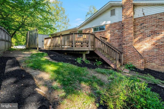 8909 VICTORIA RD, Springfield, VA 22151