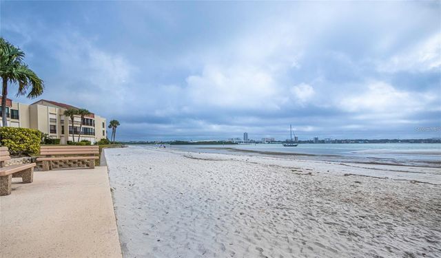 868 BAYWAY BOULEVARD 312, Clearwater, FL 33767
