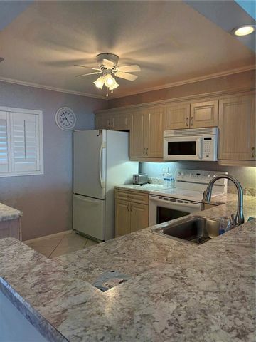 868 BAYWAY BOULEVARD 312, Clearwater, FL 33767
