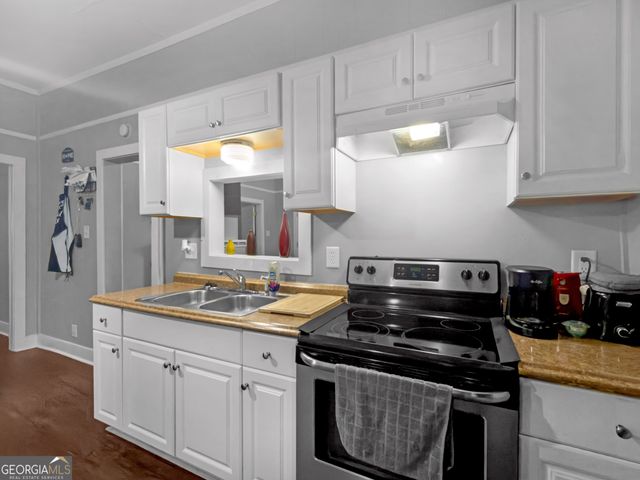 69 Stuart Avenue, Forsyth, GA 31029