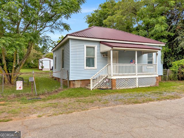 69 Stuart Avenue, Forsyth, GA 31029