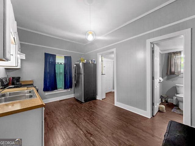 69 Stuart Avenue, Forsyth, GA 31029