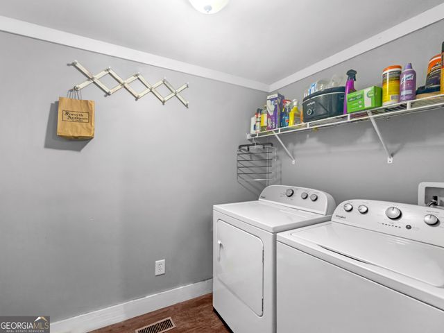 69 Stuart Avenue, Forsyth, GA 31029