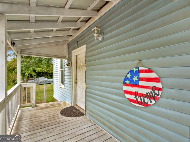 69 Stuart Avenue, Forsyth, GA 31029