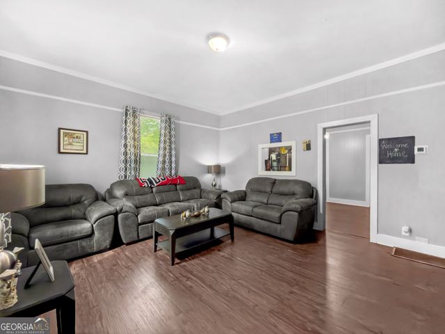 69 Stuart Avenue, Forsyth, GA 31029