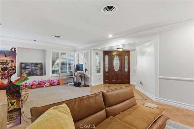 2512 Moffitt Way, Bakersfield, CA 93309