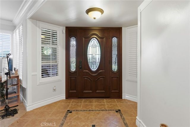 2512 Moffitt Way, Bakersfield, CA 93309