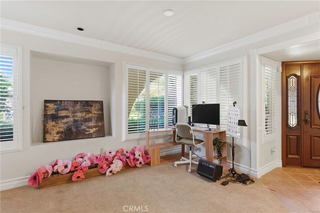 2512 Moffitt Way, Bakersfield, CA 93309