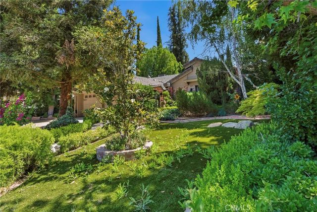 2512 Moffitt Way, Bakersfield, CA 93309