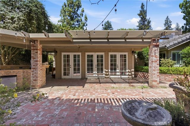 2512 Moffitt Way, Bakersfield, CA 93309