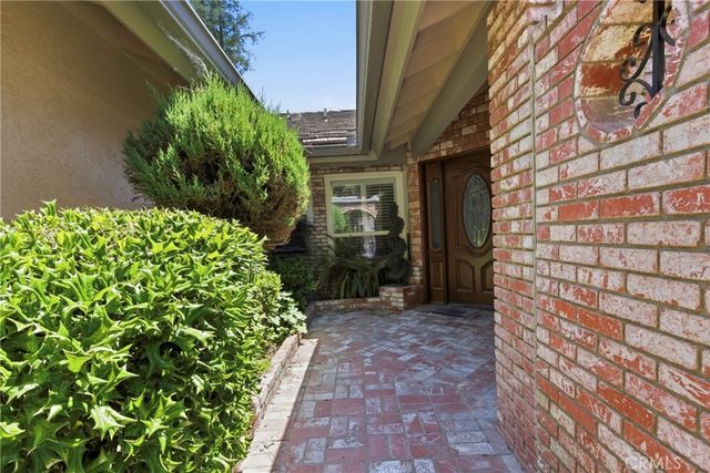 2512 Moffitt Way, Bakersfield, CA 93309