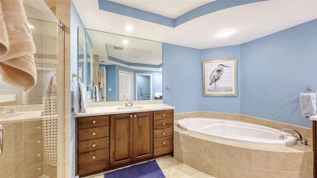 3621 NORTH POINT ROAD 403, Osprey, FL 34229