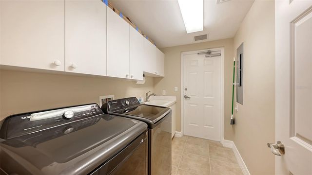 3621 NORTH POINT ROAD 403, Osprey, FL 34229