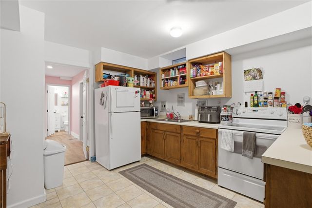 959 Newell Rd, Newell, PA 15438
