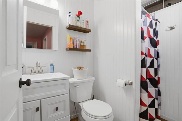 959 Newell Rd, Newell, PA 15438