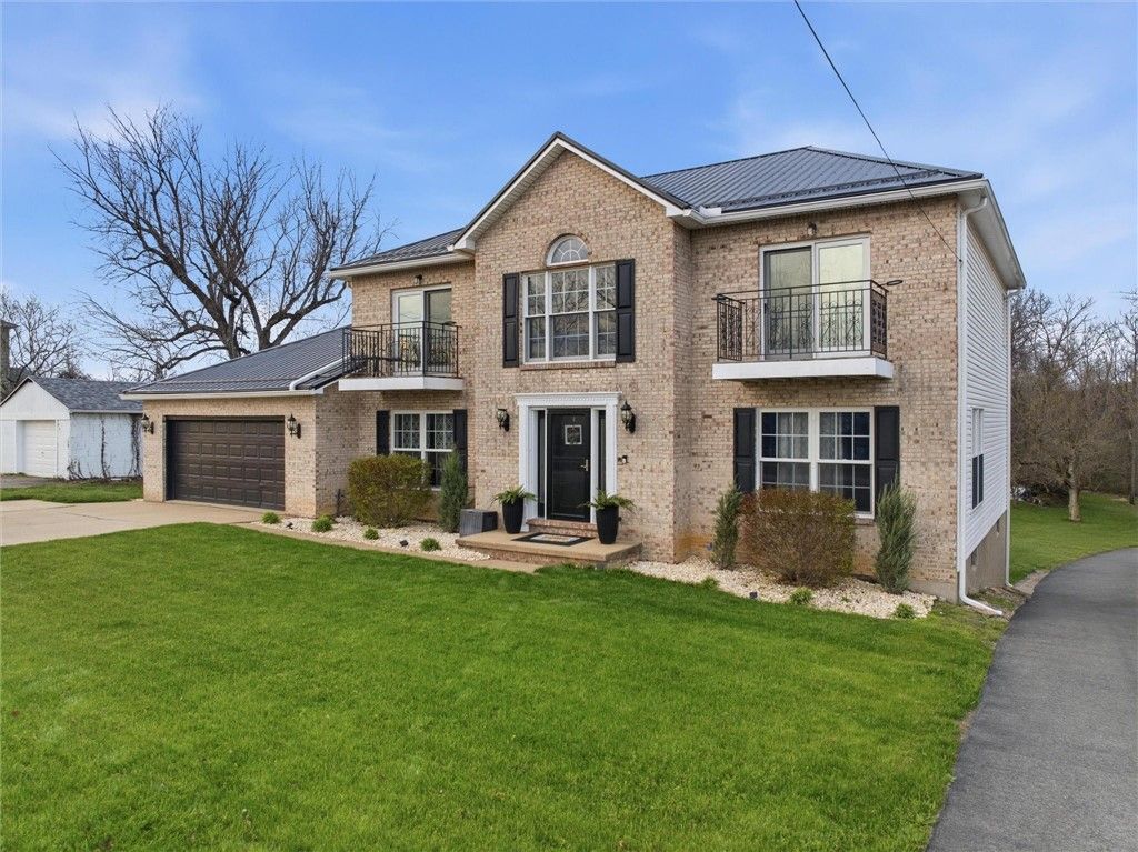 959 Newell Rd, Newell, PA 15438