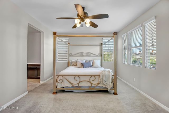 2252 S BASMATH Lane, Gilbert, AZ 85295