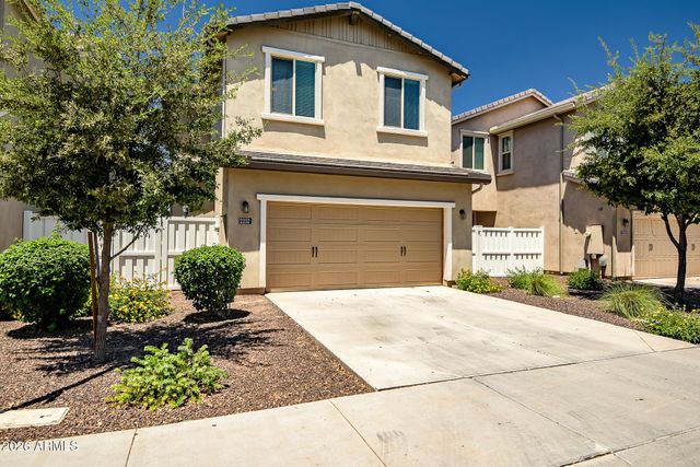 2252 S BASMATH Lane, Gilbert, AZ 85295