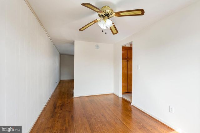 1041 FOXWOOD LN, Baltimore, MD 21221