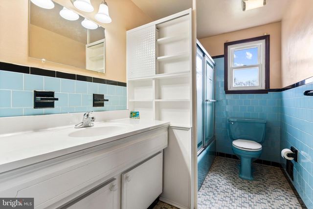 1041 FOXWOOD LN, Baltimore, MD 21221