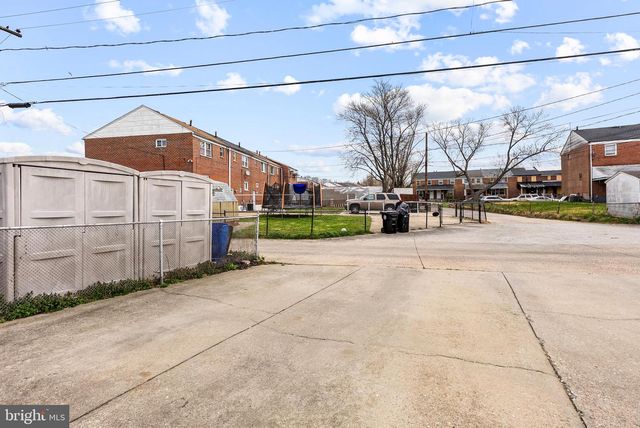 1041 FOXWOOD LN, Baltimore, MD 21221