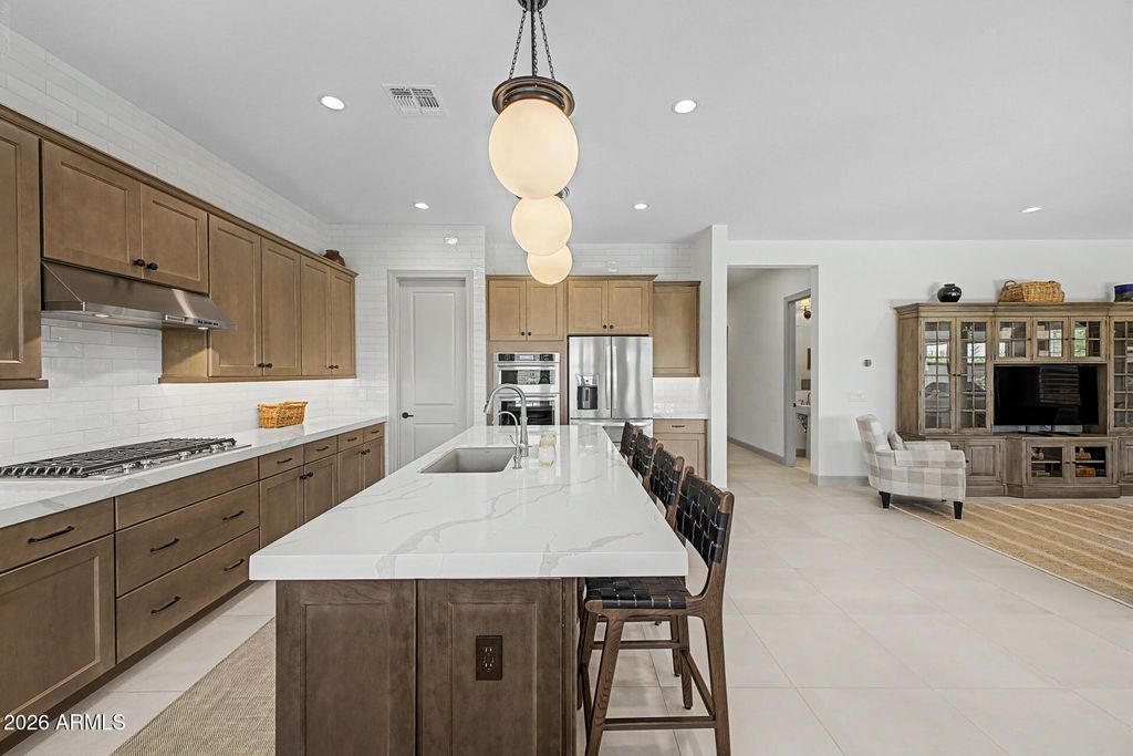 17621 W MIDDLEBURY Street, Surprise, AZ 85388 — exterior