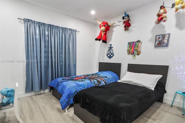 10290 SW 7th Ter, Sweetwater, FL 33174