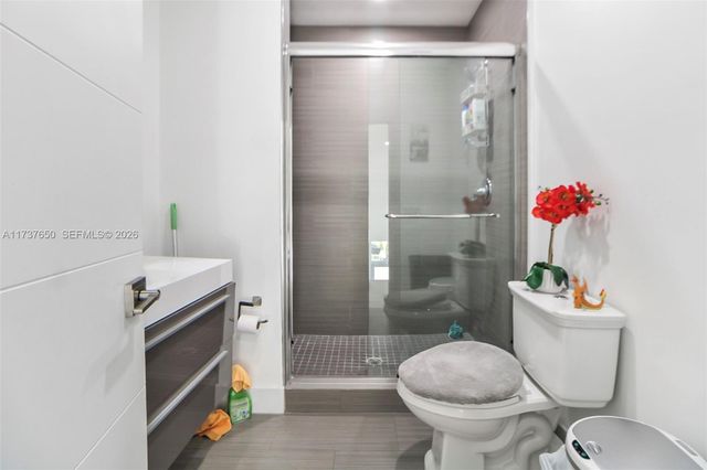 10290 SW 7th Ter, Sweetwater, FL 33174