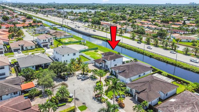 10290 SW 7th Ter, Sweetwater, FL 33174