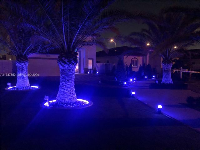 10290 SW 7th Ter, Sweetwater, FL 33174