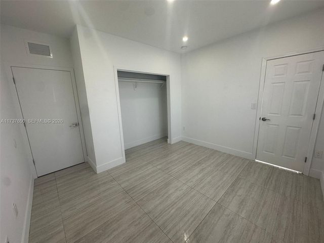 10290 SW 7th Ter, Sweetwater, FL 33174